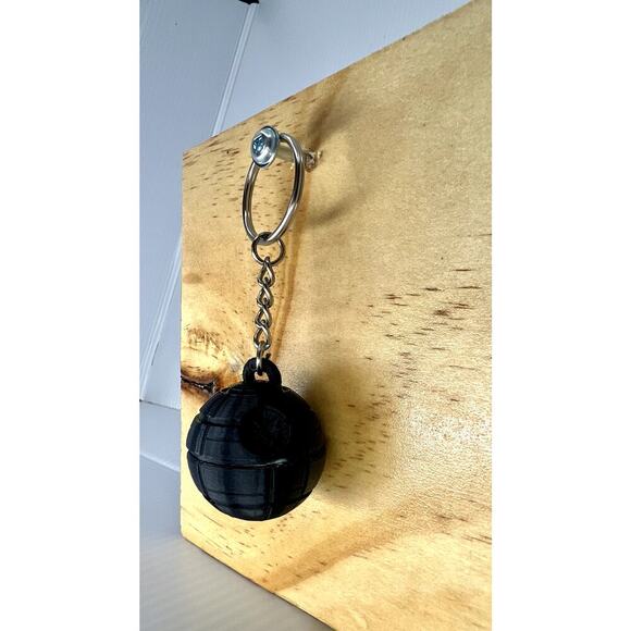 3D Printed Keychains 3 Different Designs - Picture 6 of 6